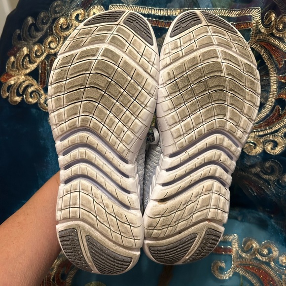 Preowned Nike Cool Gray Running Shoes - Picture 5 of 8